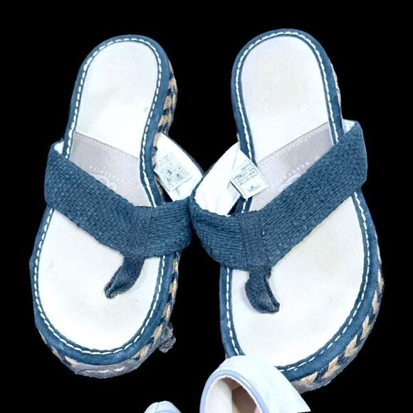 J. CREW UGG LUCKY BRAND ROXY Bundle Lot of 4 Pairs of Shoes Flip Flops Sandals B - Picture 4 of 7